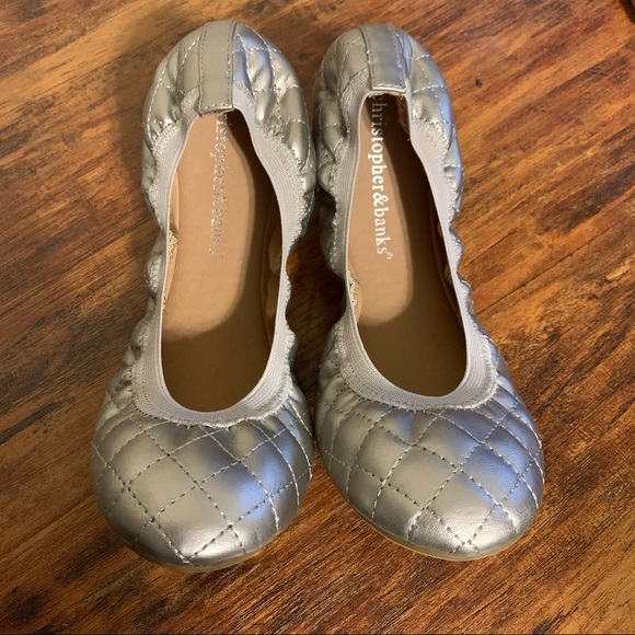 Size 8 Christopher & Banks Silver Quilted Scrunch Flats - Picture 3 of 10